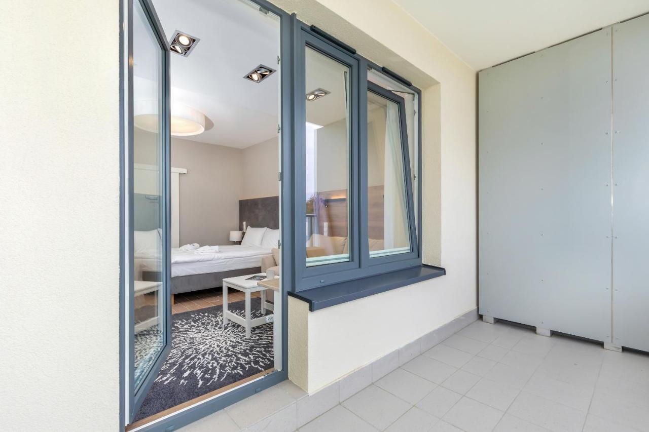 Apartamenty Aquamarina Onyx By Noclegi Renters Miedzyzdroje Exterior photo
